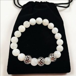 Genuine white agate celtic design bead bracelet
